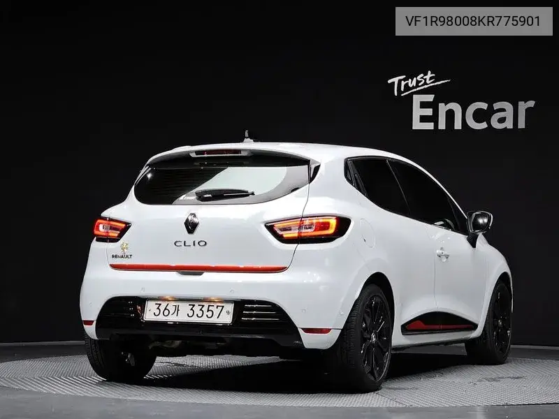 Clio Intense Panoramic VIN: VF1R98008KR775901 Lot: 39920296