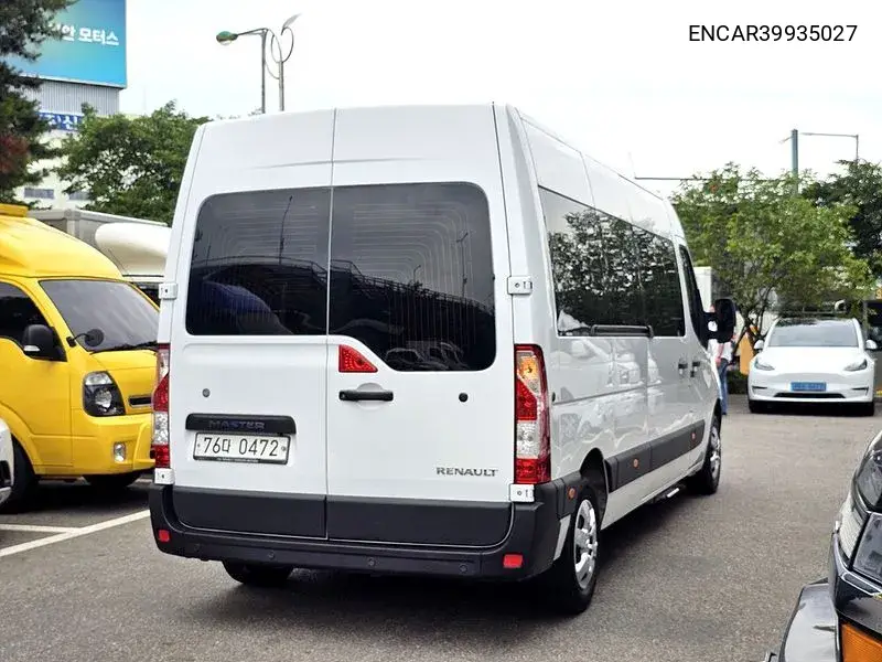 Master 2.3 15 -Seater VIN: ENCAR39935027 Lot: 39935027