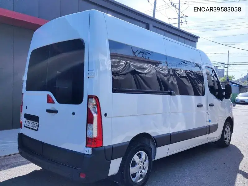 Master 2.3 13 -Seater VIN: ENCAR39583058 Lot: 39583058