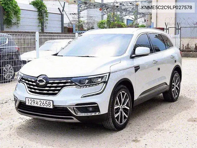 The New Qm6 2.0 Lpe Re Signature 2Wd VIN: KNME5C2C9LP027578 Lot: 39935057