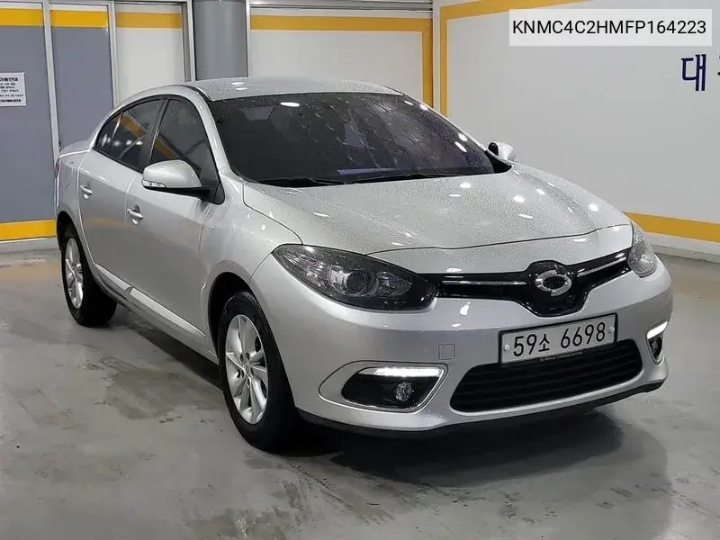 Sm3 Neo Se Plus VIN: KNMC4C2HMFP164223 Lot: 40122853