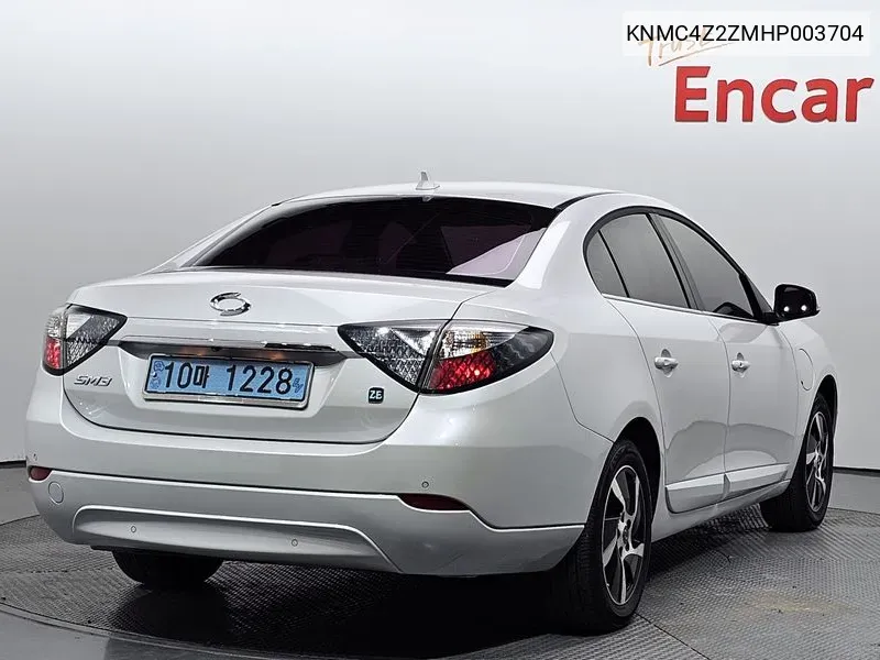 Renault Samsung Sm3 Z.e. Re, 2017 VIN: KNMC4Z2ZMHP003704 Lot: 37089149