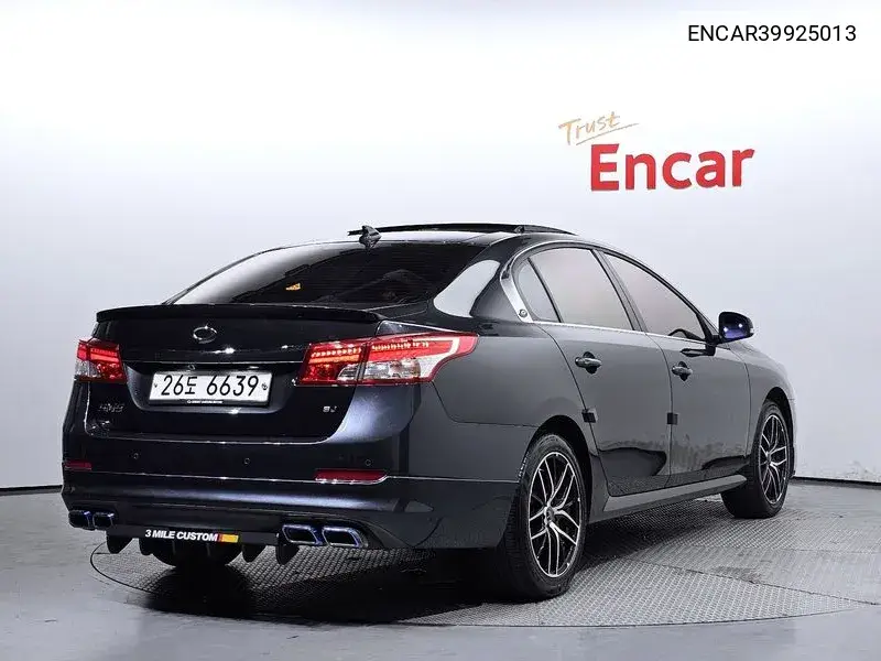 New Sm5 Platinum Se S/S Collection VIN: ENCAR39925013 Lot: 39925013