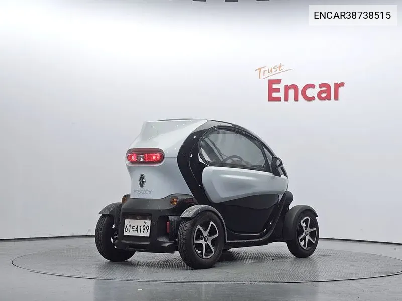 Tweed Intense (2 -Seater) VIN: ENCAR38738515 Lot: 38738515