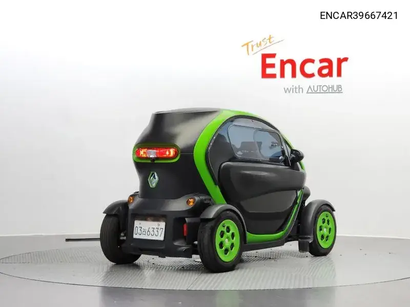 Tweed Life (2 -Seater) VIN: ENCAR39667421 Lot: 39667421