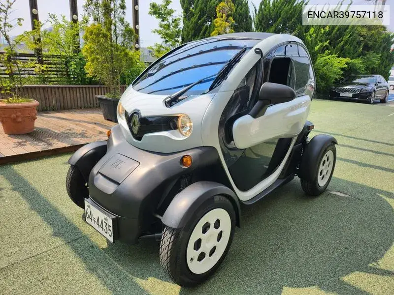 Tweed Life (2 -Seater) VIN: ENCAR39757118 Lot: 39757118