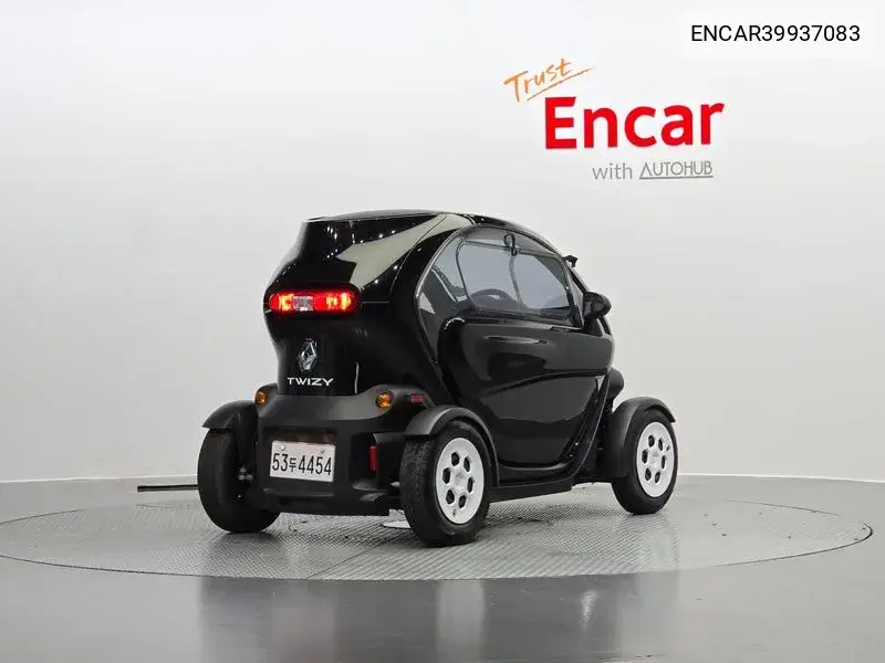 Tweed Life (2 -Seater) VIN: ENCAR39937083 Lot: 39937083