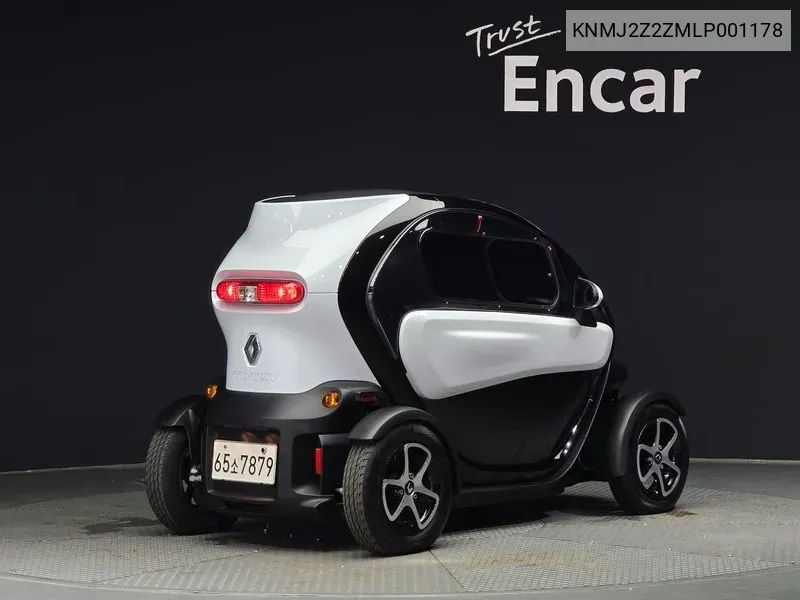 Renault Korea (Samsung) Twizy Intense (2-Seater) VIN: KNMJ2Z2ZMLP001178 Lot: 38067009