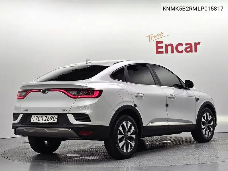 Xm3 1.3 Tce Re VIN: KNMK5B2RMLP015817 Lot: 40136227