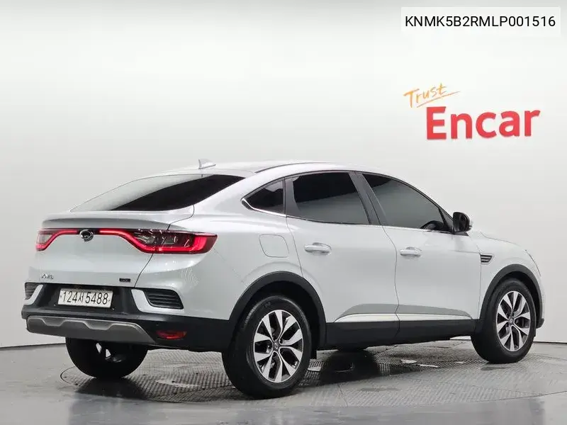 Xm3 1.3 Tce Re VIN: KNMK5B2RMLP001516 Lot: 40136778