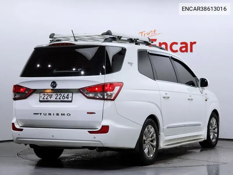 Korando Turismo 4Wd Rx 9-Seater VIN: KPBKJ3AE1GP106969 Lot: 38613016
