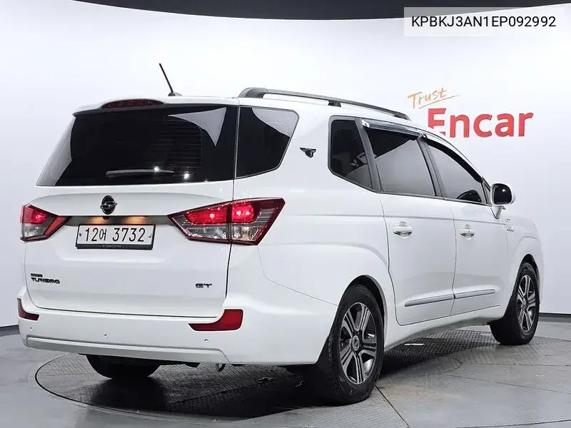 Korando Turismo 4Wd Gt 9 -Seater VIN: KPBKJ3AN1EP092992 Lot: 39881940