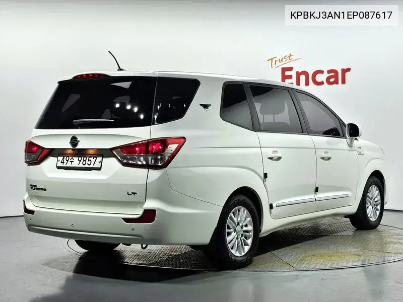 Korando Turismo 4Wd Lt 9 -Seater VIN: KPBKJ3AN1EP087617 Lot: 39921846
