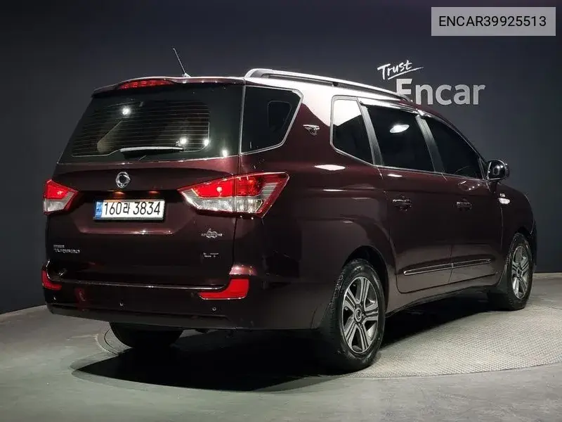 Korando Turismo 4Wd 11 -Seater Adventure 60Th Edition VIN: ENCAR39925513 Lot: 39925513