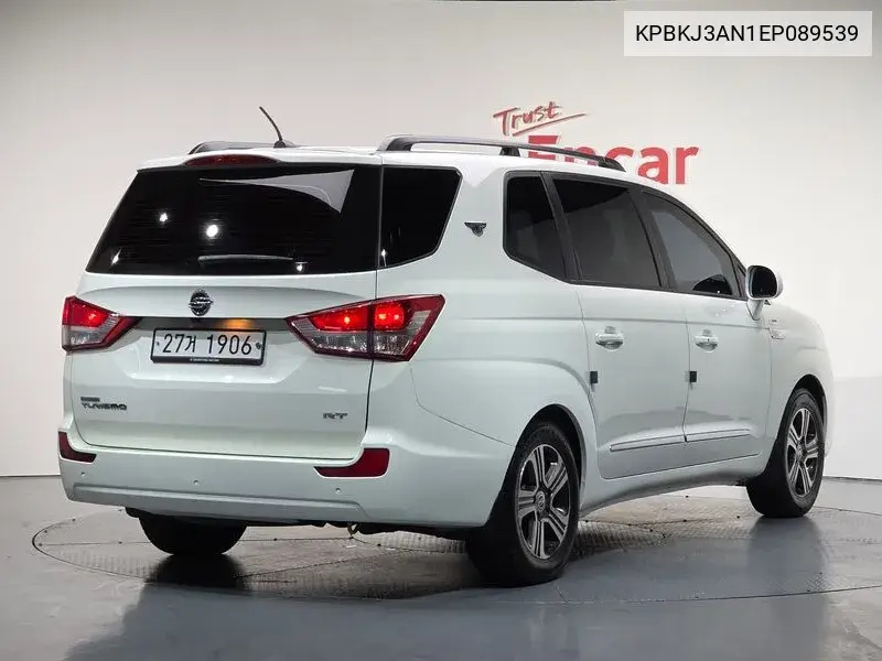 Korando Turismo 4Wd Rt 9 -Seater VIN: KPBKJ3AN1EP089539 Lot: 39928045