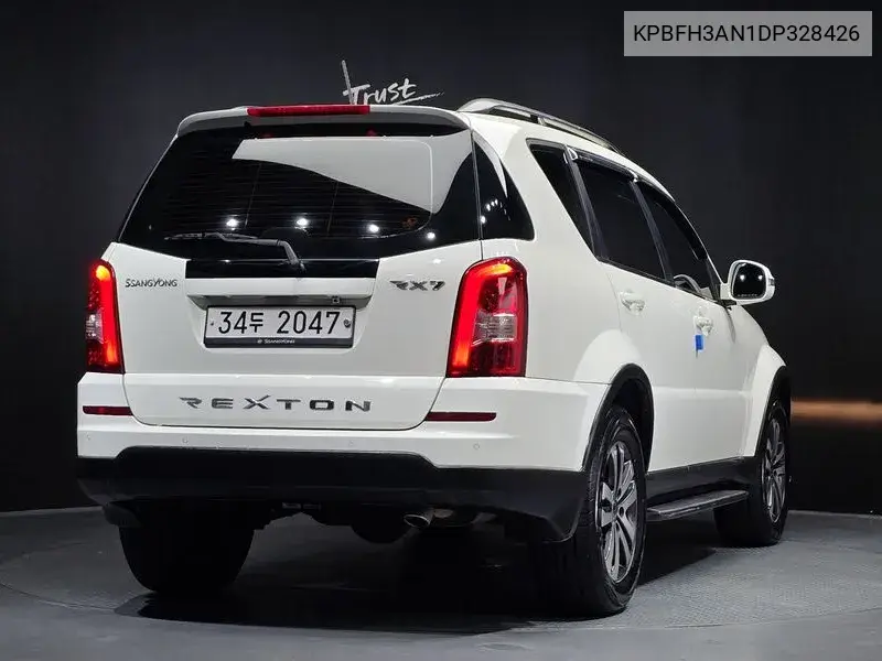 Rexton W 2.0 2Wd Rx7 Luxury VIN: KPBFH3AN1DP328426 Lot: 39979014