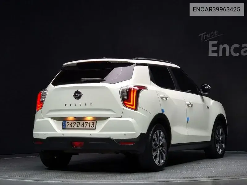 Berry New Tivoli Gasoline 1.5 2Wd V3 VIN: ENCAR39963425 Lot: 39963425