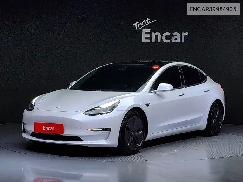 Model 3 Long Range VIN: ENCAR39984905 Lot: 39984905