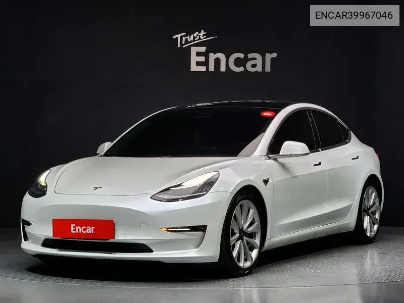 Model 3 Long Range VIN: ENCAR39967046 Lot: 39967046