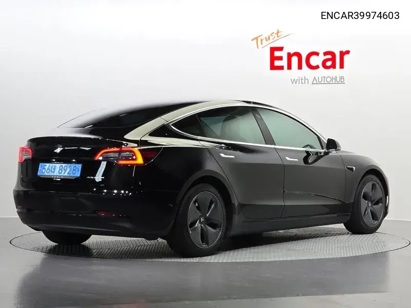 Model 3 Long Range VIN: ENCAR39974603 Lot: 39974603