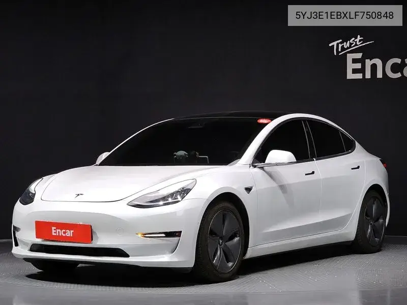 Model 3 Long Range VIN: 5YJ3E1EBXLF750848 Lot: 39976302