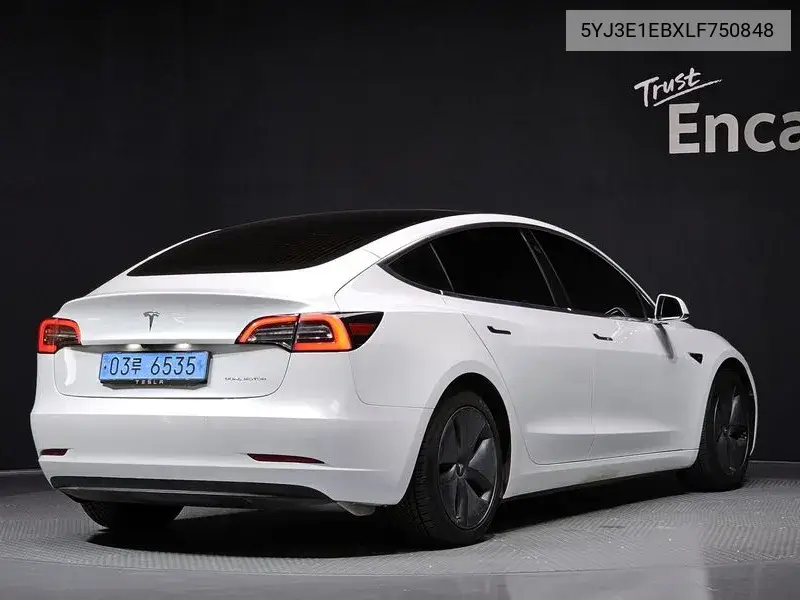 Model 3 Long Range VIN: 5YJ3E1EBXLF750848 Lot: 39976302