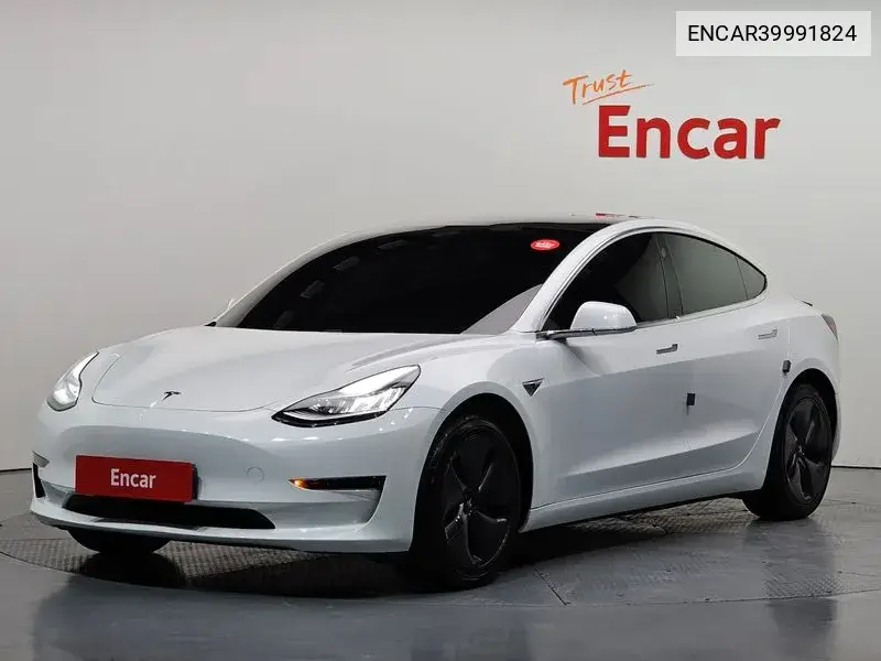 Model 3 Standard Range Plus VIN: ENCAR39991824 Lot: 39991824