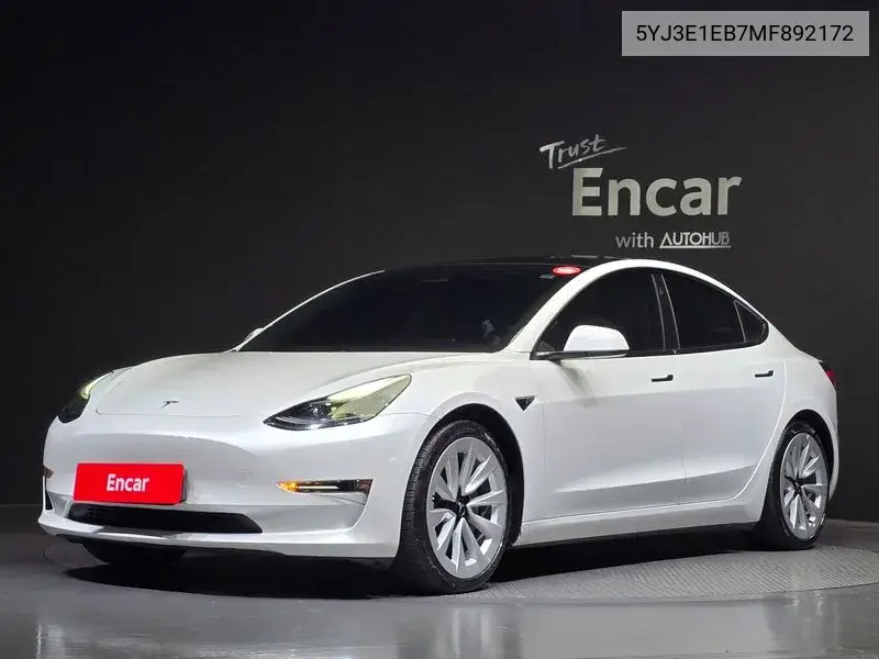 Model 3 Long Range VIN: 5YJ3E1EB7MF892172 Lot: 39968624