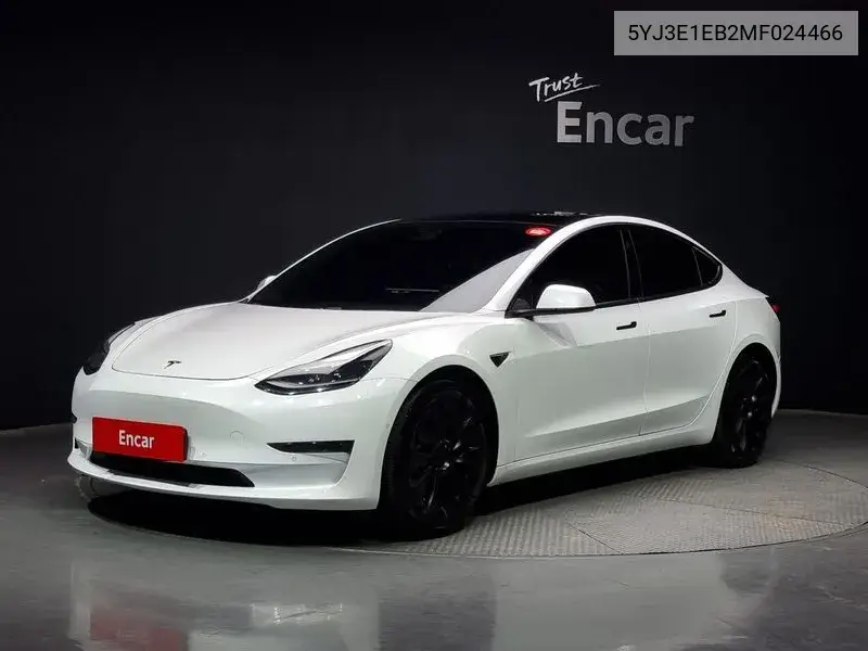 Model 3 Long Range VIN: 5YJ3E1EB2MF024466 Lot: 40016657