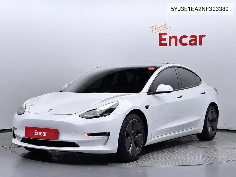 Model 3 Standard Range Plus VIN: 5YJ3E1EA2NF303389 Lot: 40007818