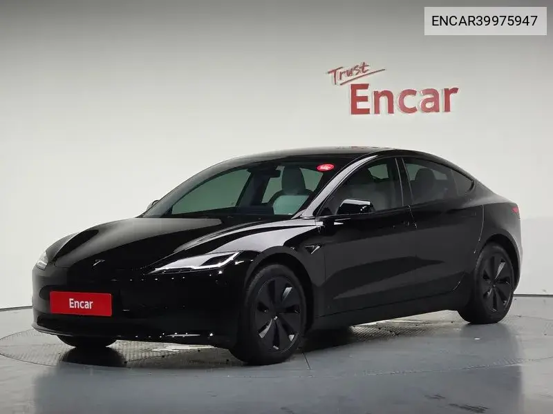Model 3 Long Range VIN: ENCAR39975947 Lot: 39975947