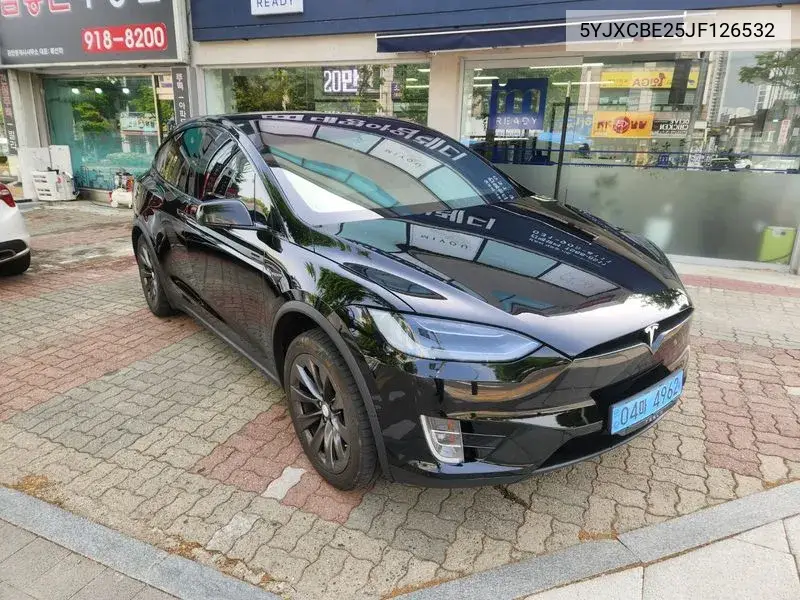 Model X 100D VIN: 5YJXCBE25JF126532 Lot: 39710414
