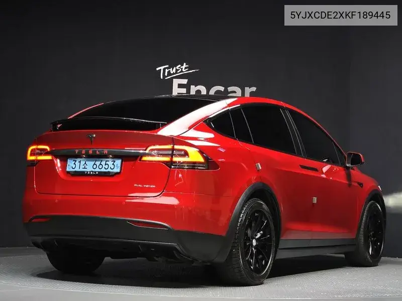 Model X Long Range VIN: 5YJXCDE2XKF189445 Lot: 39819953