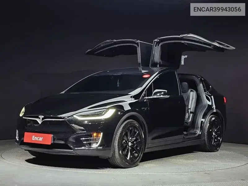 Model X 75D VIN: ENCAR39943056 Lot: 39943056