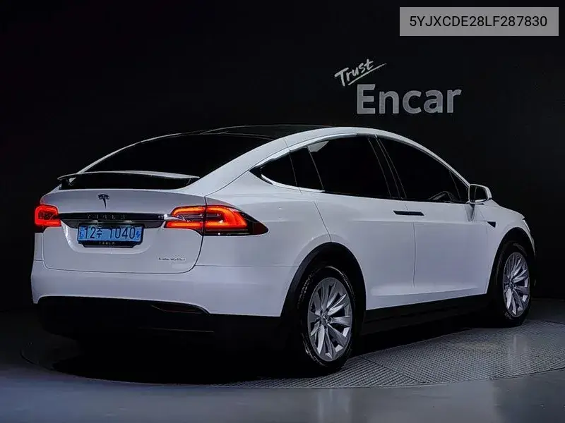 Model X Long Range VIN: 5YJXCDE28LF287830 Lot: 39882016