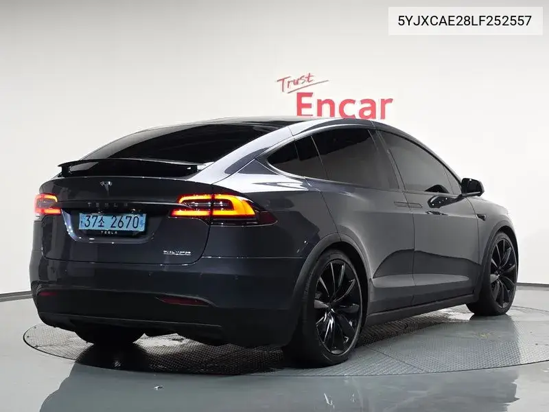 Model X Long Range VIN: 5YJXCAE28LF252557 Lot: 39915543
