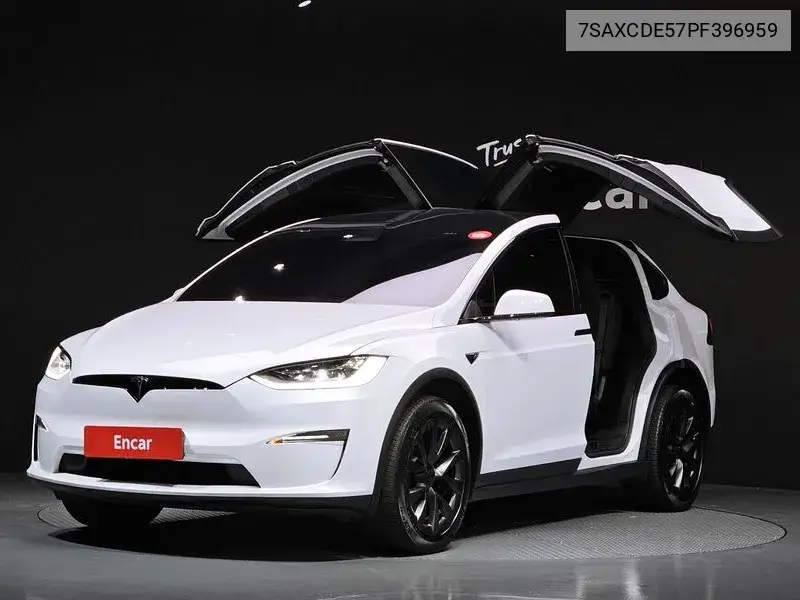Model X Awd VIN: 7SAXCDE57PF396959 Lot: 39504446
