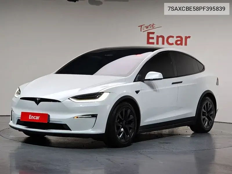 Model X Awd VIN: 7SAXCBE58PF395839 Lot: 39901721