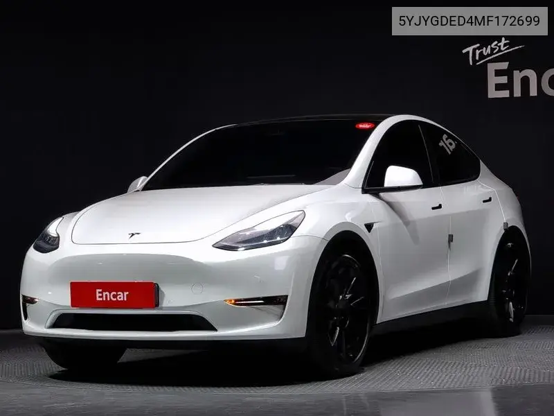 Model Y Standard Range VIN: 5YJYGDED4MF172699 Lot: 39627880