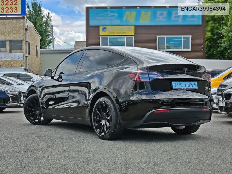 Model Y Long Range VIN: ENCAR39984394 Lot: 39984394