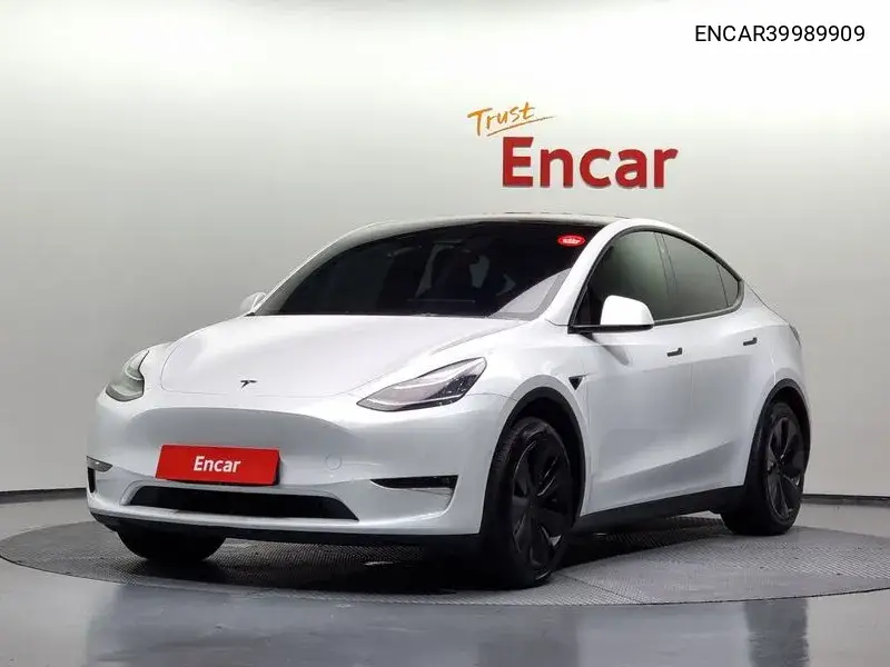 Model Y Standard Range VIN: ENCAR39989909 Lot: 39989909