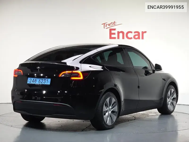 Model Y Rwd VIN: ENCAR39991955 Lot: 39991955