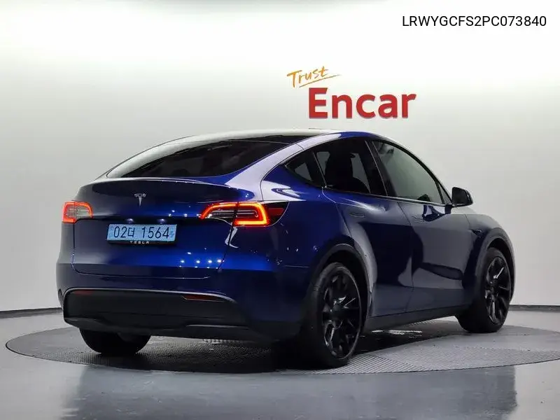 LRWYGCFS2PC073840 Model Y Rwd