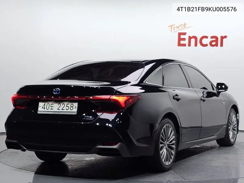 Avalon 5Th Generation 2.5 Hybrid VIN: 4T1B21FB9KU005576 Lot: 39953913