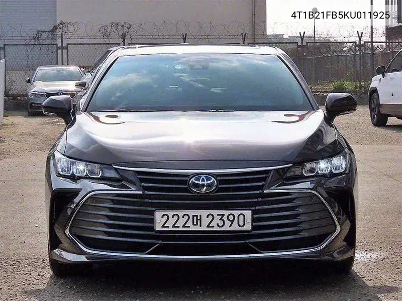 Avalon 5Th Generation 2.5 Hybrid VIN: 4T1B21FB5KU011925 Lot: 39343988