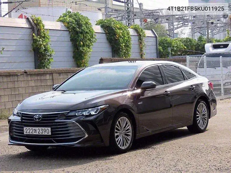 Avalon 5Th Generation 2.5 Hybrid VIN: 4T1B21FB5KU011925 Lot: 39343988