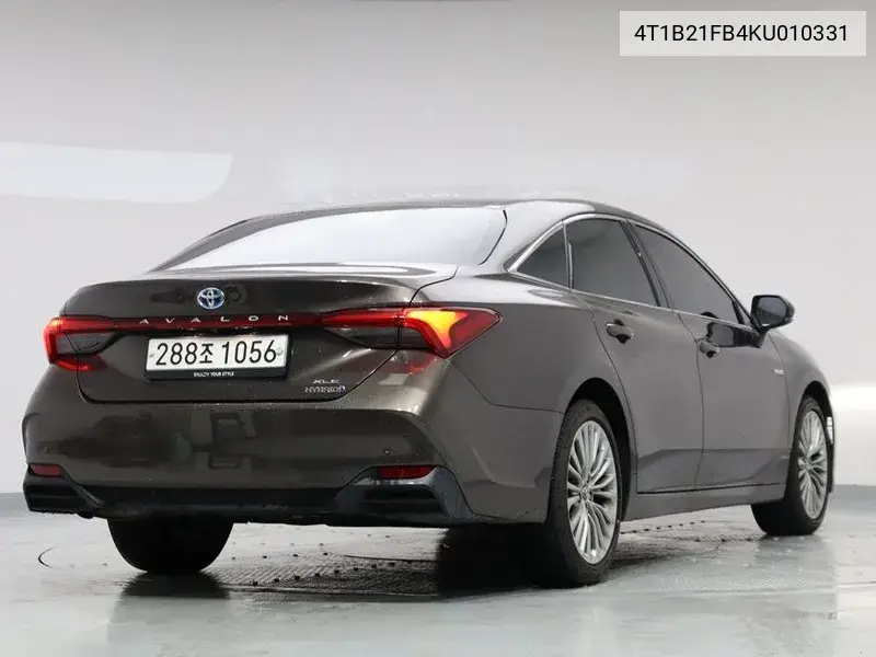 Avalon 5Th Generation 2.5 Hybrid VIN: 4T1B21FB4KU010331 Lot: 39917886