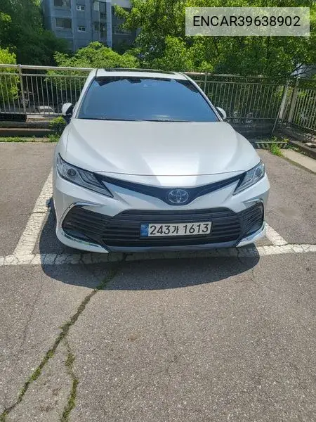 Camry (Xv70) 2.5 Xle Hybrid VIN: ENCAR39638902 Lot: 39638902