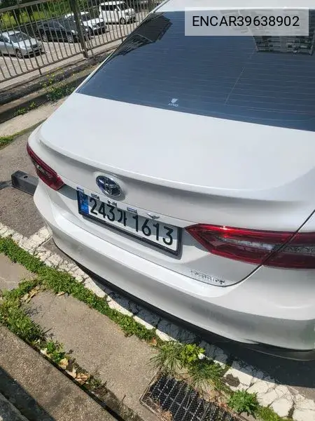 Camry (Xv70) 2.5 Xle Hybrid VIN: ENCAR39638902 Lot: 39638902