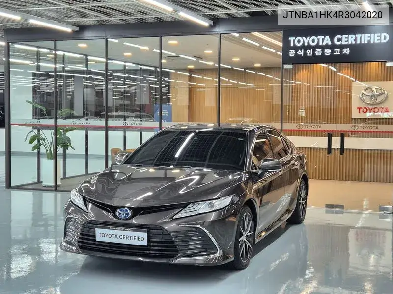 Camry (Xv70) 2.5 Xle Hybrid VIN: JTNBA1HK4R3042020 Lot: 39637580